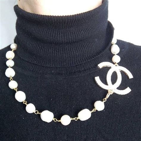 collana chanel perle bianche e nere brillante|gioielli di collane.